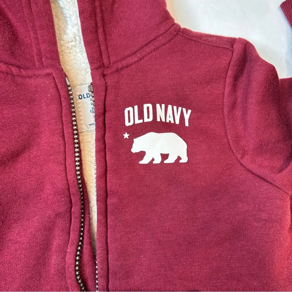 Old Navy Kids Burgundy Baby  Bear Graphic Hoodie Warmth Size 12-18 Months
